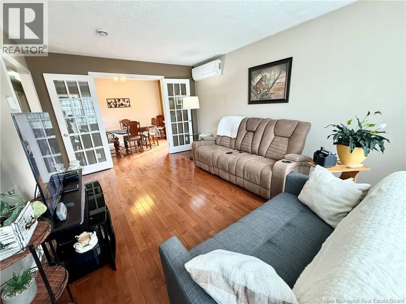 227 Francine — photo 10 of 35