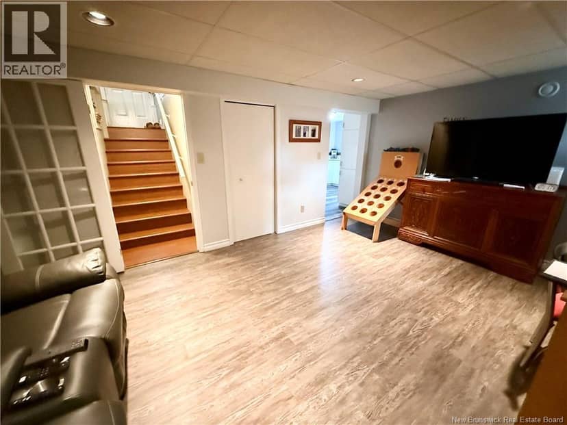 227 Francine — photo 26 of 35