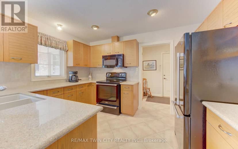 298 Roxton Drive — photo 15 of 38