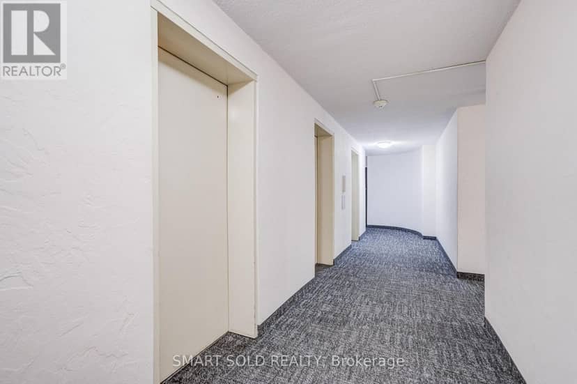 210 - 5 Old Sheppard Avenue, Toronto, photo 3