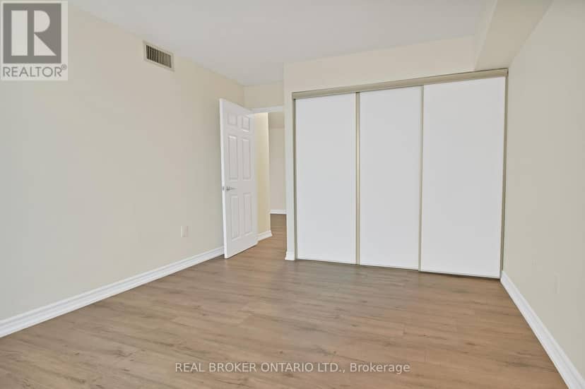 3301 - 5 Concorde Place — photo 27 of 40