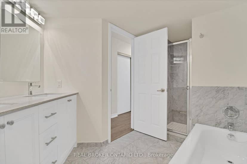 3301 - 5 Concorde Place — photo 35 of 40
