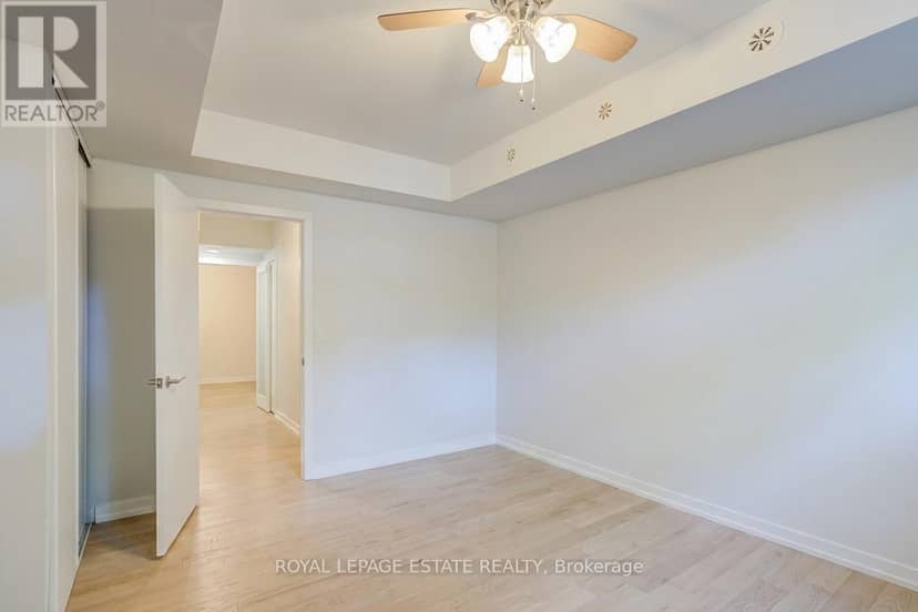 32 - 140 Broadview Avenue — photo 16 of 30