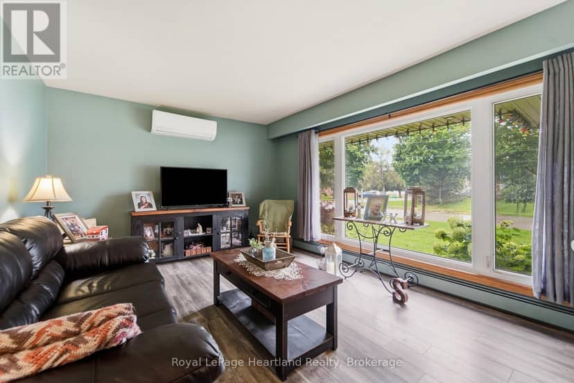 390 Morris Street — photo 13 of 38