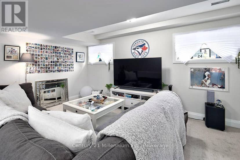214 Yellow Birch Crescent — photo 24 of 40