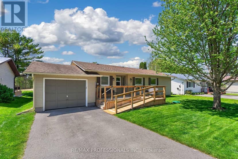 7 Tamarack Court — photo 2 of 31