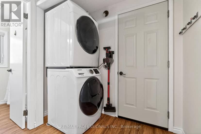 7 Tamarack Court — photo 26 of 31
