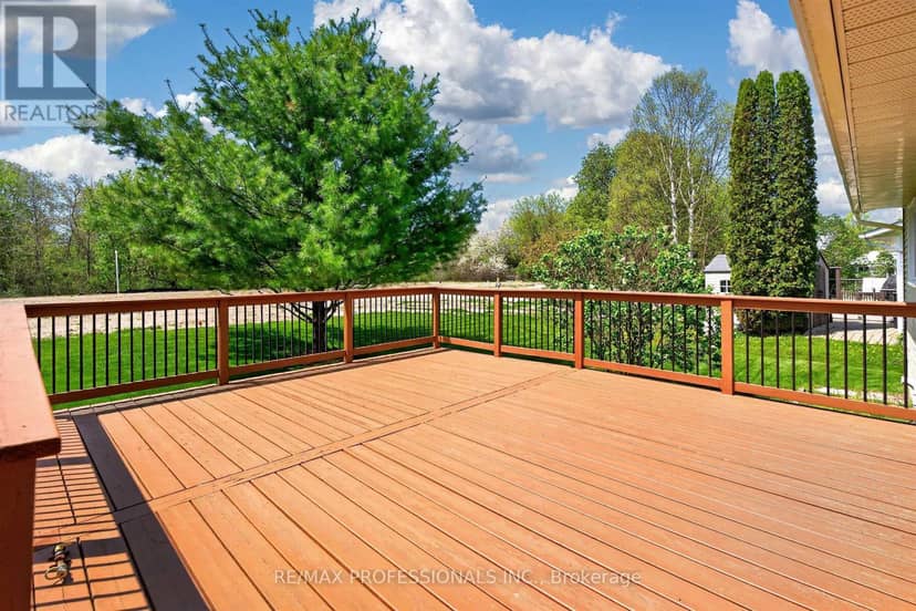 7 Tamarack Court — photo 28 of 31