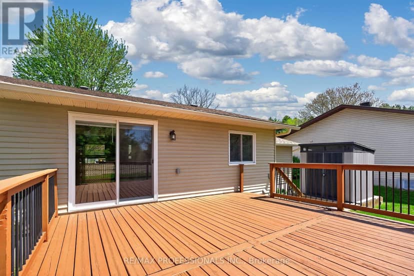 7 Tamarack Court — photo 29 of 31