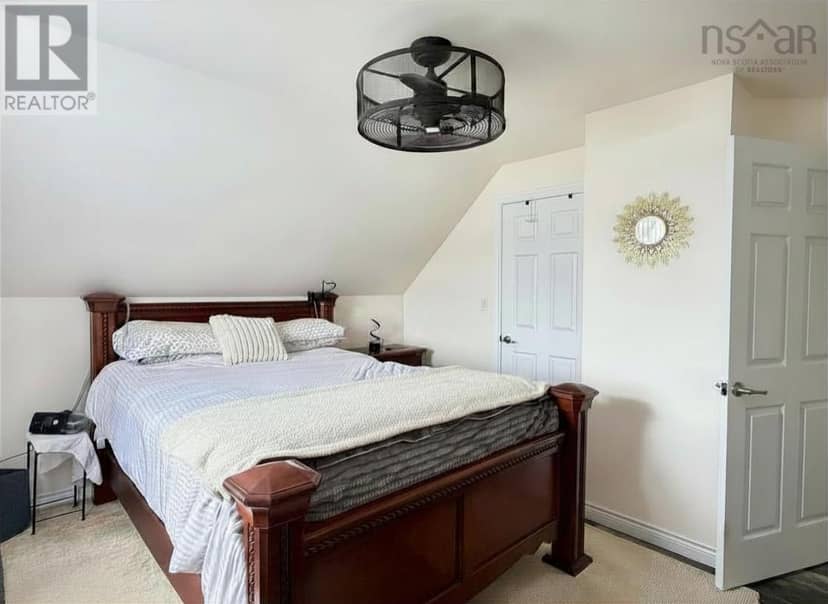 20 Jacquard Road — photo 15 of 32