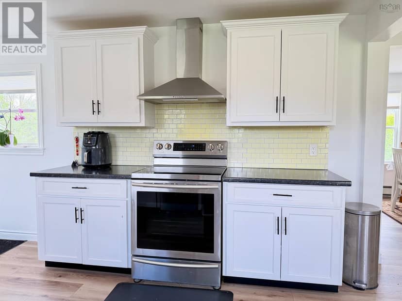 20 Jacquard Road — photo 4 of 32