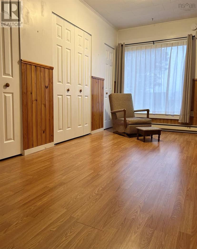 12 Hector Street — photo 12 of 25