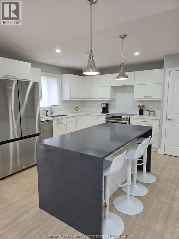 1358 Colonial Crossing — photo 3 of 26