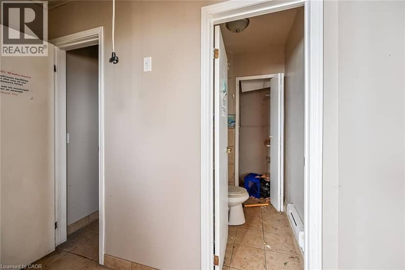 429 SOUTH COAST Drive — photo 21 of 40
