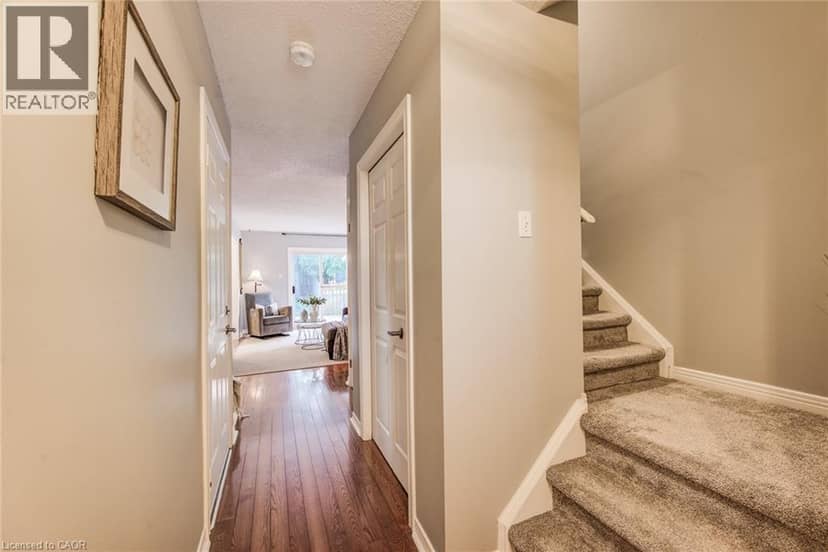 360 CORNRIDGE Place Unit# 2 — photo 8 of 39