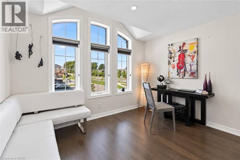 10 REISTWOOD Drive — photo 37 of 40