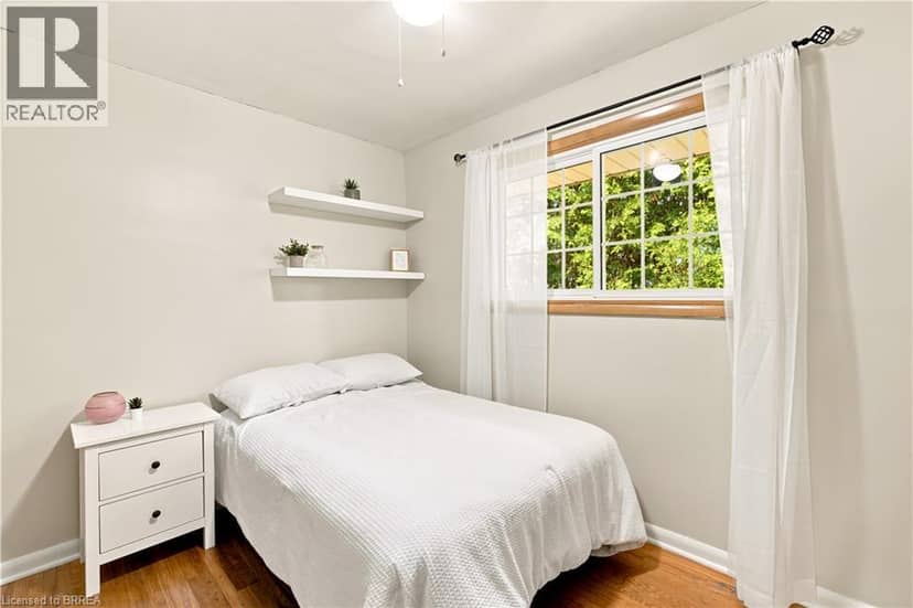 45 ARGYLE Avenue — photo 24 of 33