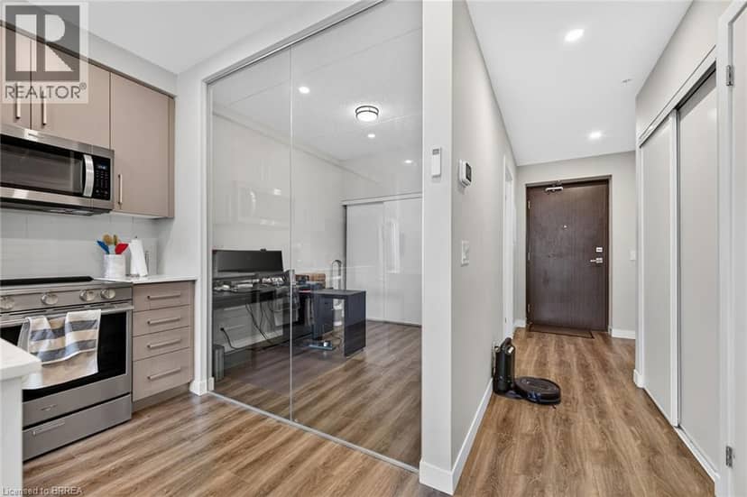 15 QUEEN Street Unit# 609 — photo 12 of 40