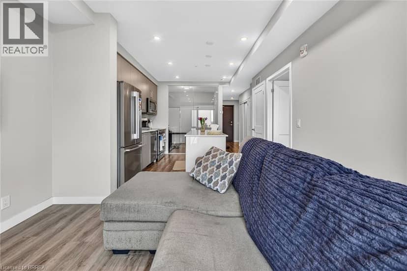15 QUEEN Street Unit# 609 — photo 24 of 40
