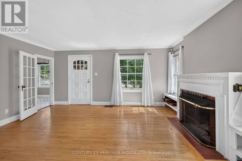 39 Balmoral Avenue — photo 14 of 40