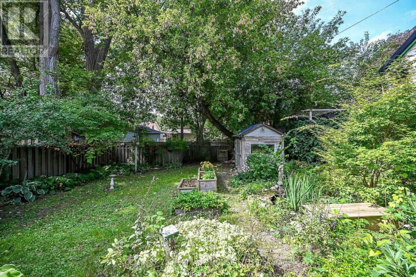 39 Balmoral Avenue — photo 37 of 40