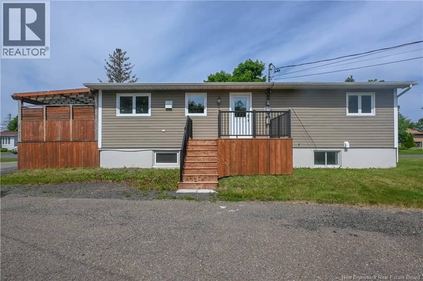 174 Bellefeuille Street — photo 9 of 40