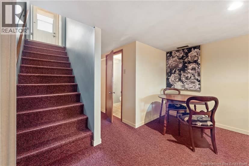 20 Dolphin Drive — photo 15 of 29