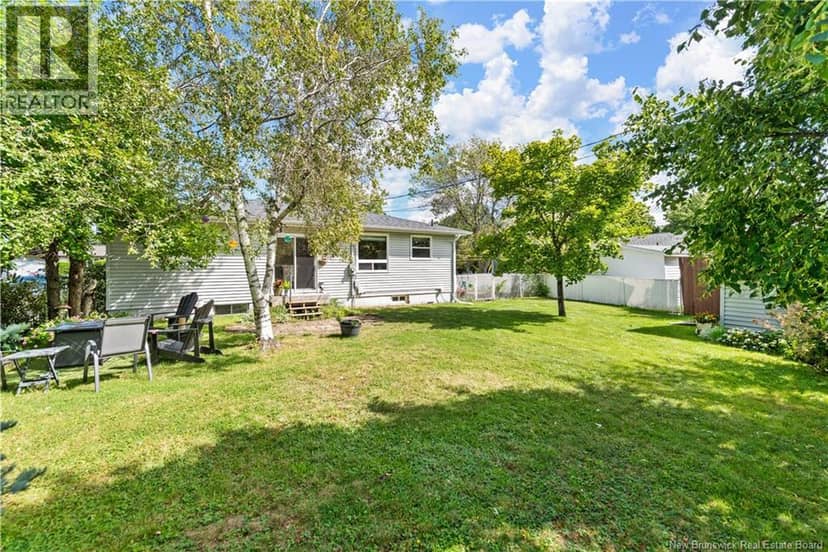 20 Dolphin Drive — photo 23 of 29