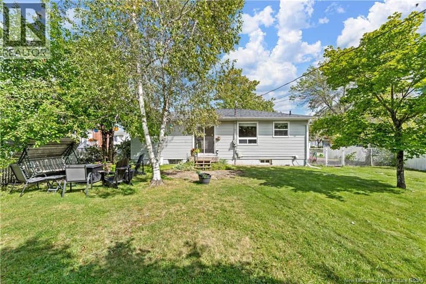 20 Dolphin Drive — photo 25 of 29