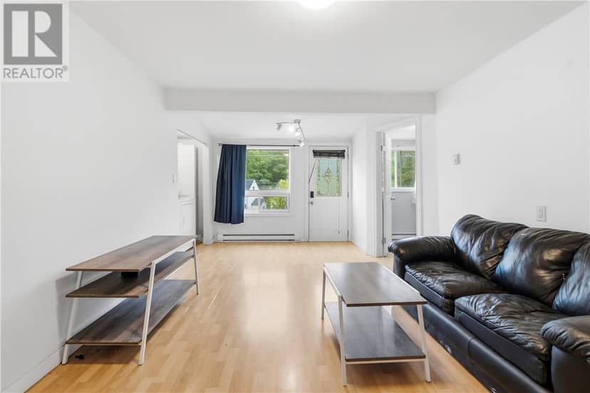 867 Lonsdale Avenue — photo 3 of 21