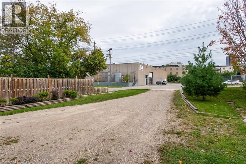 94 MARGARET Avenue — photo 11 of 40