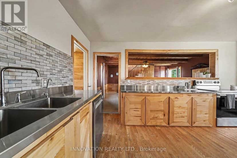 649 Upper Dwyer Hill Road — photo 22 of 40