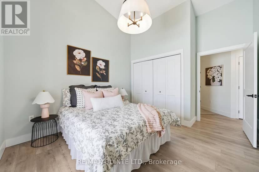225 Mitchells Crossroad — photo 32 of 40
