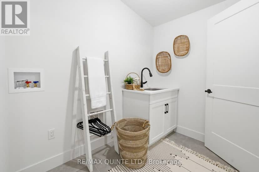 225 Mitchells Crossroad — photo 35 of 40