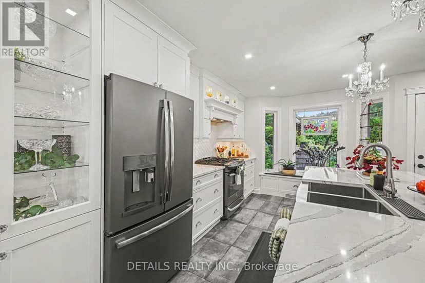 8 Francis Street — photo 18 of 40