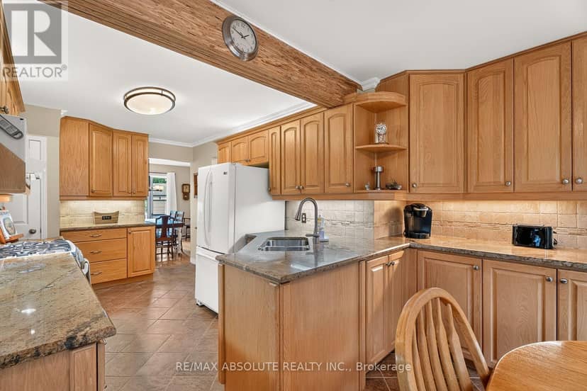 309 Liard Street — photo 14 of 32