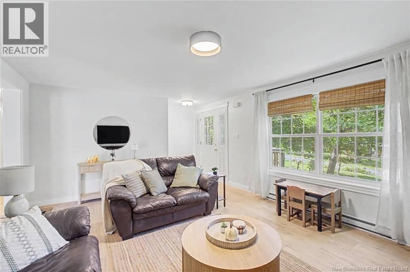51 Upton Street — photo 9 of 40