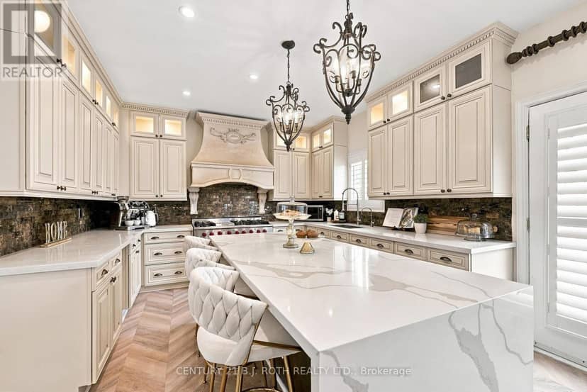 134 Sandringham Drive — photo 11 of 40