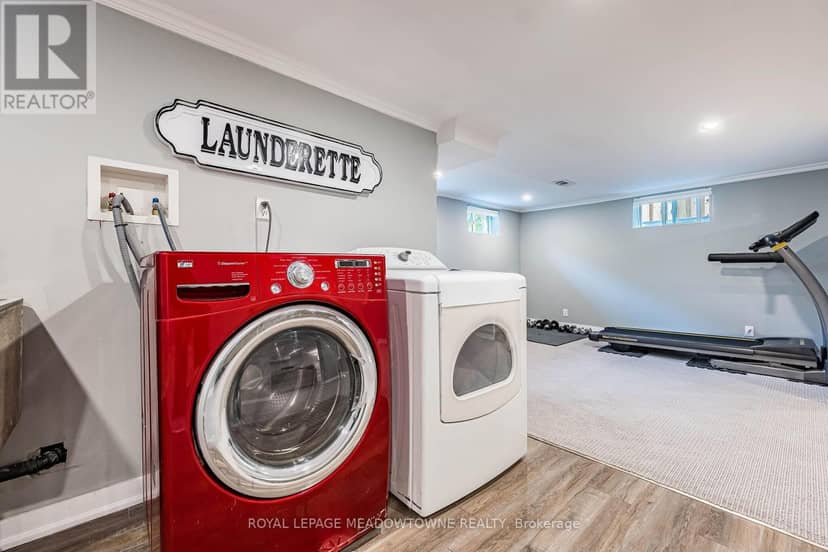 32 Craig Street — photo 23 of 40