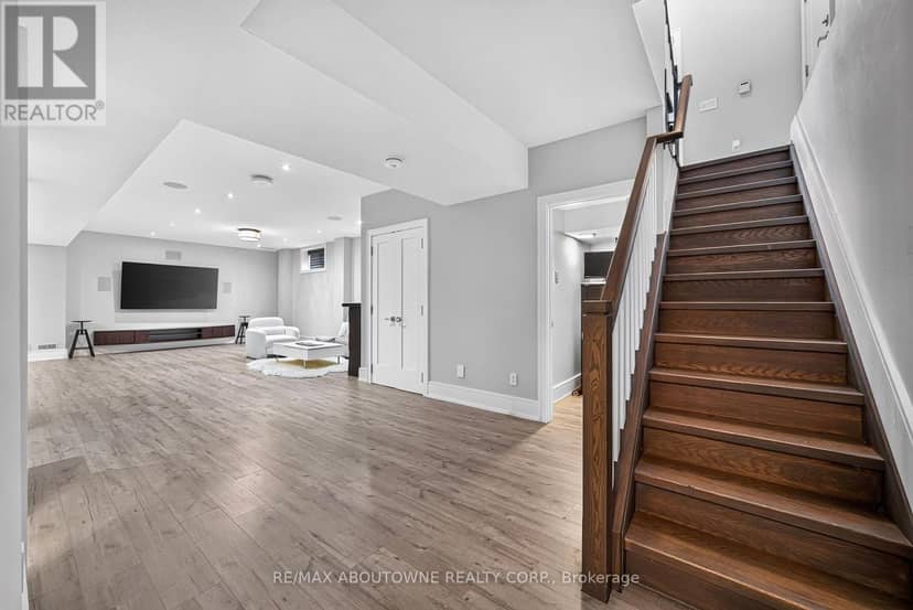 408 Seabourne Drive — photo 32 of 40