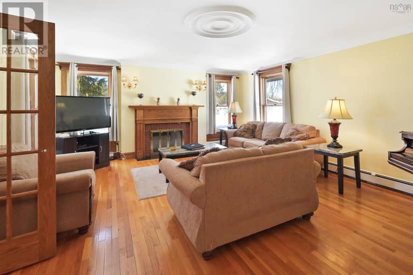 815 Coxheath Road — photo 9 of 40