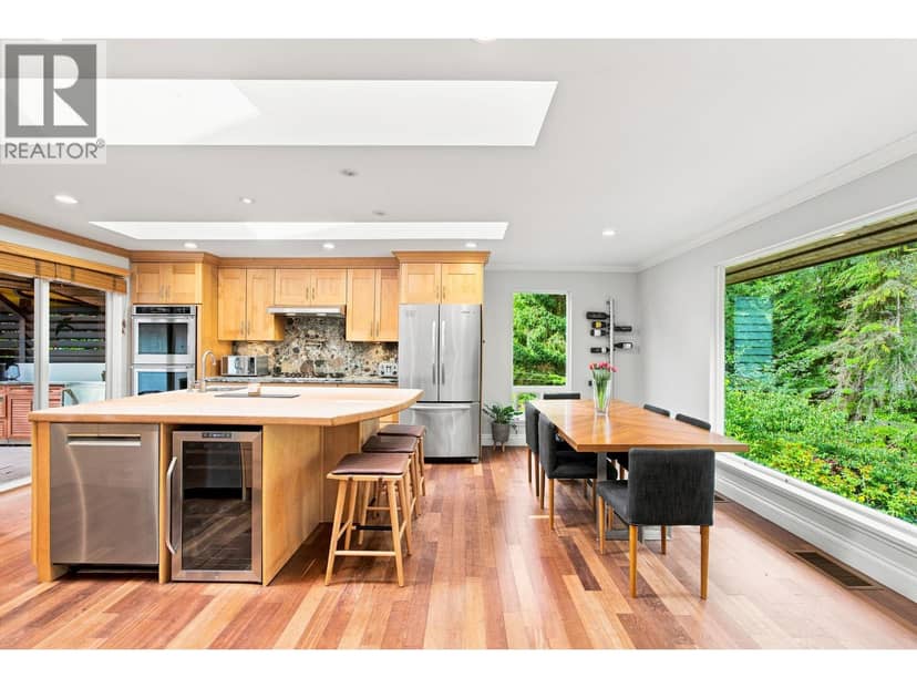2360 MACKAY AVENUE, North Vancouver, photo 2