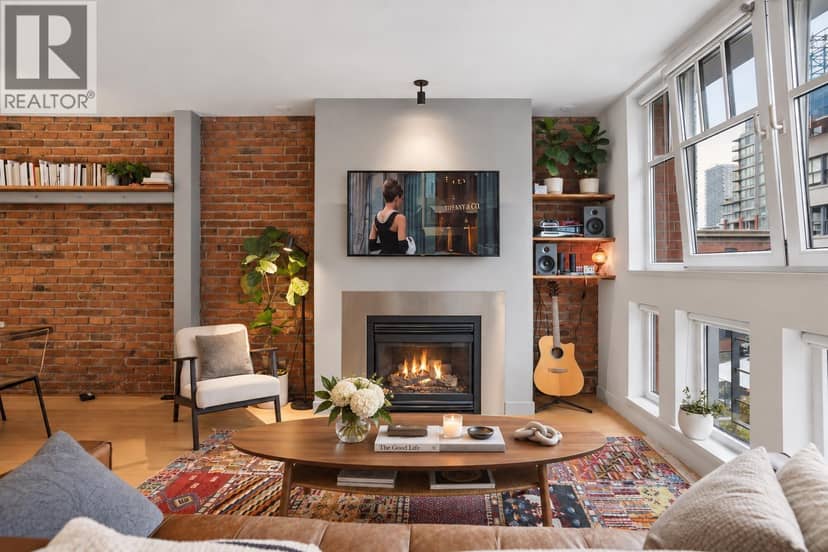 401 1072 HAMILTON STREET, Vancouver, photo 2