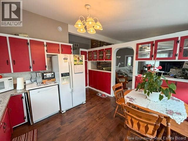 93 Hillcrest Avenue — photo 12 of 40