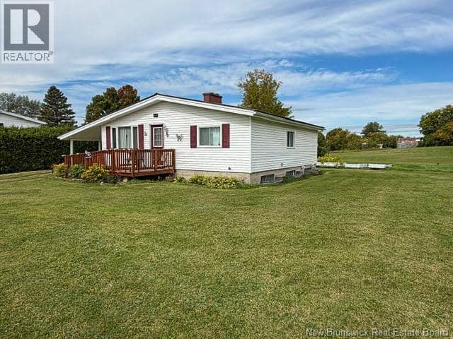 93 Hillcrest Avenue — photo 2 of 40