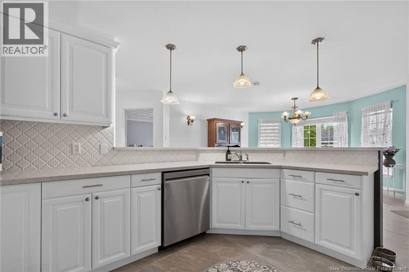 218 Riverside Drive — photo 15 of 40