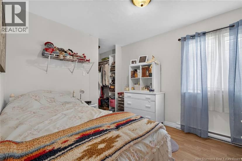 218 Riverside Drive — photo 26 of 40