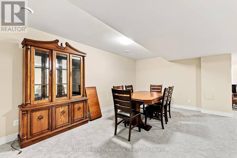 8 Ferris Court — photo 29 of 40