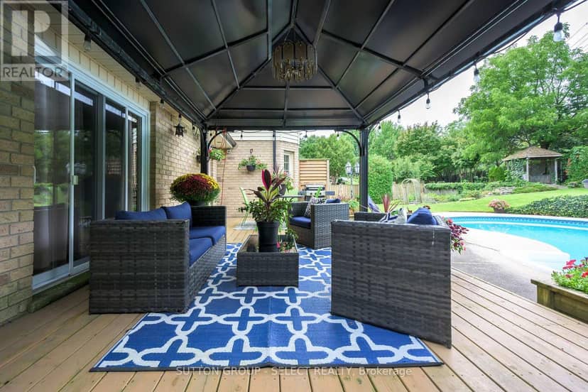 384 Eastcastle Place — photo 15 of 40