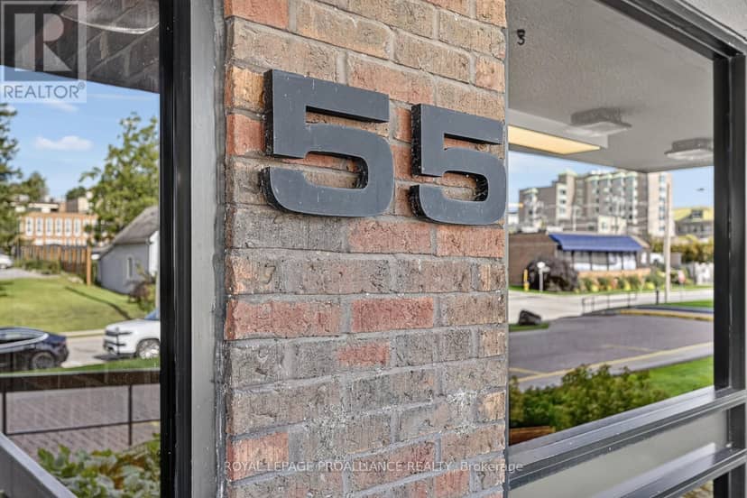 506 - 55 Water Street — photo 10 of 40